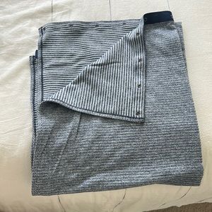 Lululemon vinyasa Scarf